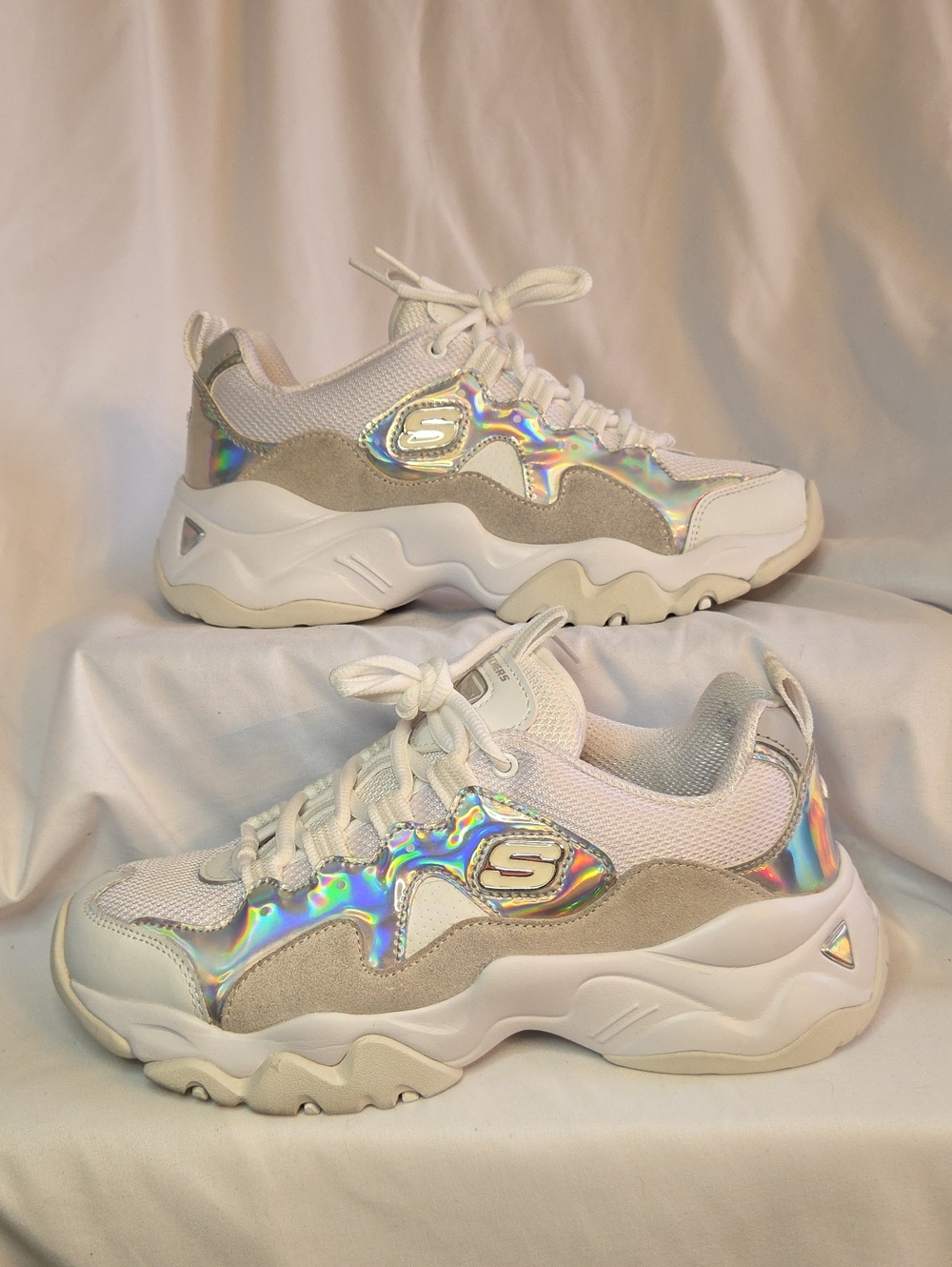 ✨ Skechers D'Lites 3.0 "Liquid Silver" White Sneakers ✨